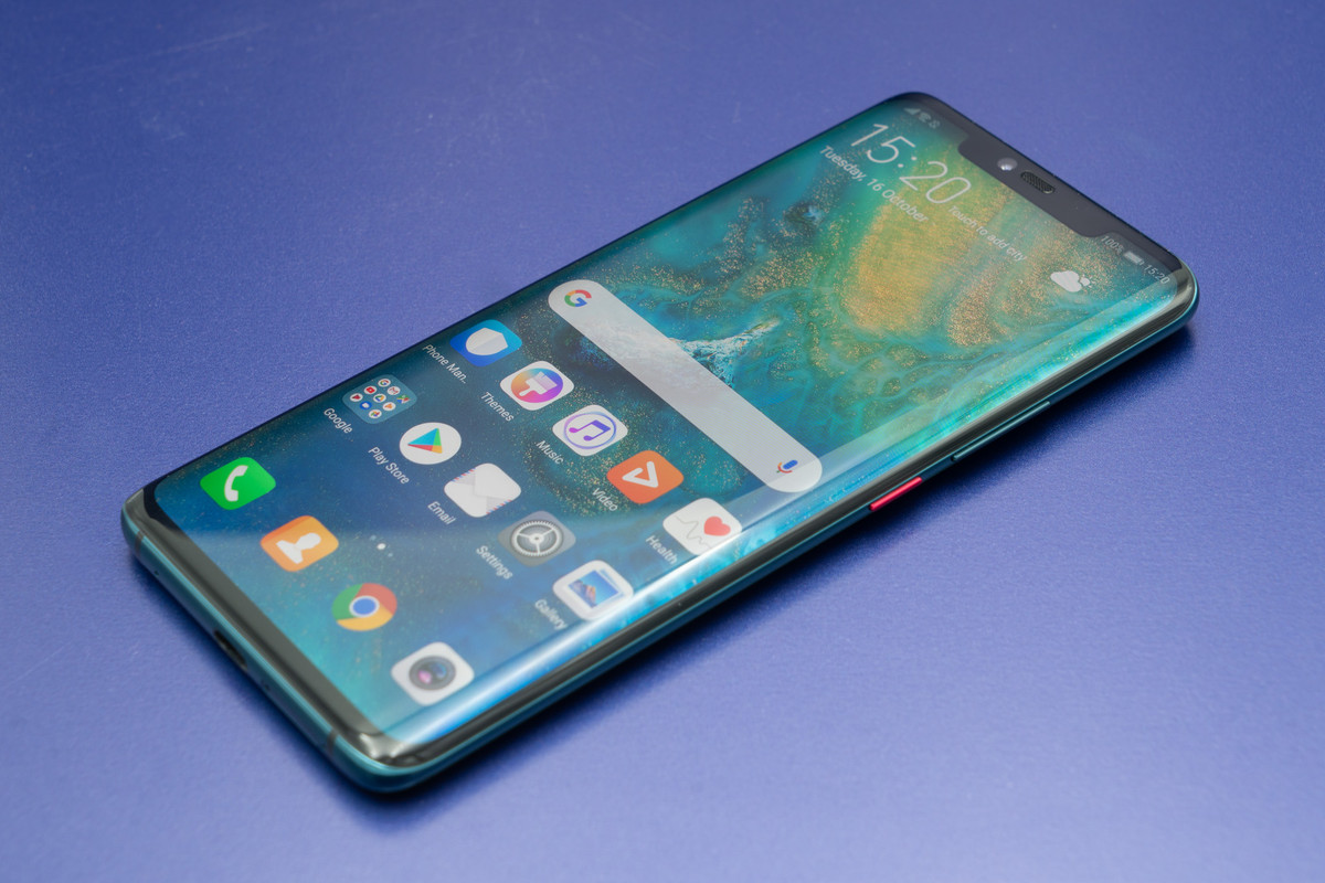 Màn hình LCD trên Mate 20 cũng sẽ có thêm 1 điểm ảnh màu trắng với ma trận RGBW, giúp gia tăng độ sáng lên tới 820 nits. Cả 2 tấm nền đều được hỗ trợ gam màu DCI-P3 rộng và đạt được chứng nhận cho bất kỳ bộ phim HDR nào của Netflix.