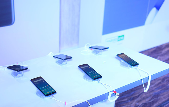 Xiaomi Redmi 7A có mức giá rẻ, hướng đến người dùng học sinh, sinh viên. Thiết kế của máy được hoàn thiện bằng nhựa, mang đến cảm giác cầm nắm không quá cứng cáp.