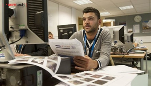 Còn ở Anh, cụ thể là ở Sở Cảnh sát London, bên cạnh hệ thống camera giám sát, nhận diện tội phạm, còn có một đội đặc nhiệm "siêu nhận dạng".