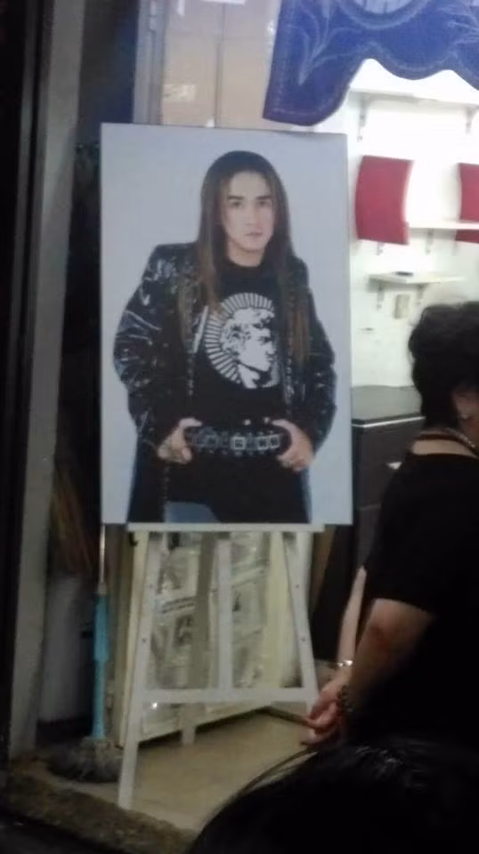 Linh cuu ca si Minh Thuan ve nha giua troi mua nhu trut-Hinh-7