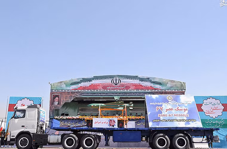 Tên lửa không đối đất Asre 67.