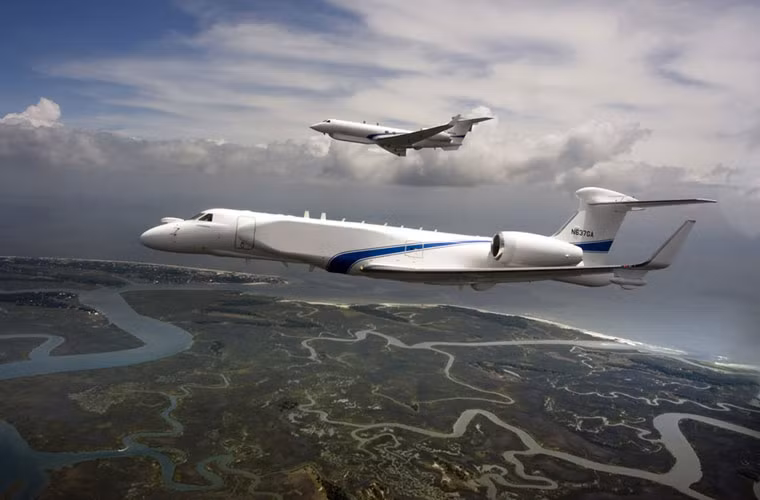 Trong hai loại máy bay thực hiện phi vụ do thám của Israel là máy bay báo động sớm G.550 Eitam (CAEW) do công ty IAI và Elta của Israel hợp tác phát triển cho Không quân nước này. Các máy bay này thiết kế cho nhiệm vụ cung cấp thông tin tình báo trên không và thực hiện bay giám sát.