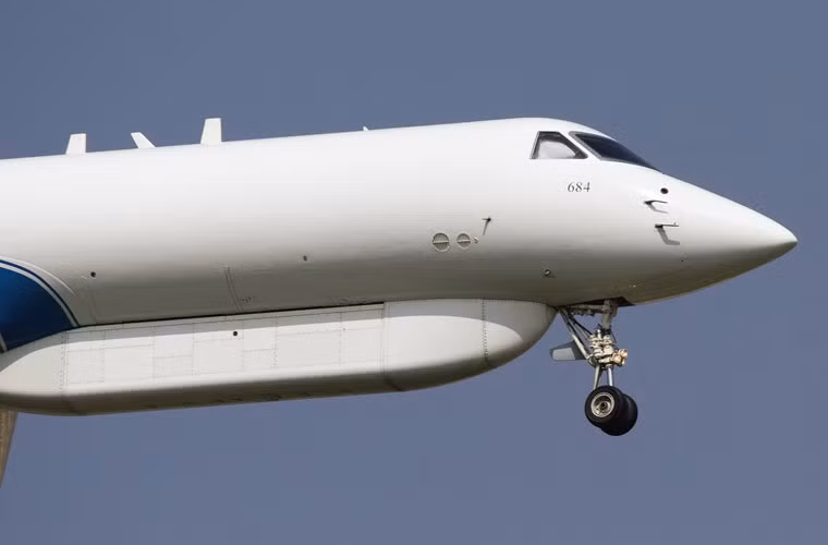 Các thông tin trang bị cảm biến của Shavit ELINT đến nay vẫn là tối mật, tất cả có lẽ nằm ở “cục u dài” đặt dưới nửa thân trước máy bay G.550.