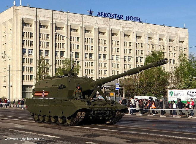 Hệ thống điều khiển tự động của pháo cho phép chỉ huy chọn được loại đạn sẽ sử dụng cho phát bắn tiếp theo hoặc thay viên đạn đã lên nòng sẵn bằng một loại đạn khác để phù hợp với từng mục tiêu.