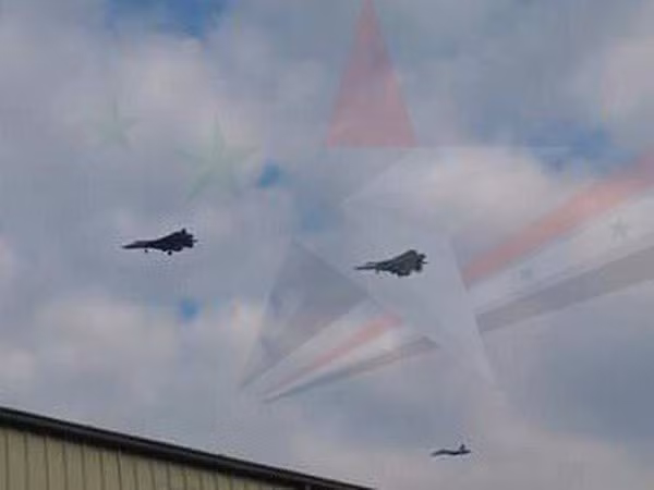 Nhận định này càng có cơ sở hơn khi chiếc Su-57 đã tiến hành bài thử nghiệm phóng tên lửa hành trình đối đất tầm xa Kh-59MK2 từ trong khoang vũ khí và thu về kết quả tốt.