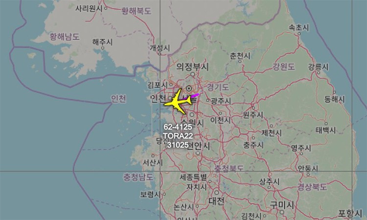 Dữ liệu của Aircraft Spots, trang chuyên theo dõi máy bay trên thế giới, cho thấy các trinh sát cơ RC-135 của Mỹ nhiều lần bay gần Triều Tiên, trong đó có vùng trời phía Nam khu phi quân sự (DMZ) liên Triều.