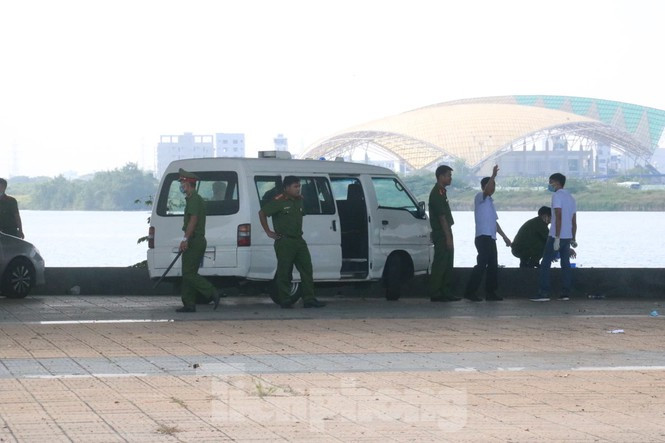 Chiều 6/2, Bao Dan Ping đến nhà Xiao Qui Ping thuê đòi lại tiền. Tại đây 2 bên đã xảy ra mâu thuẫn, xô xát. Nghi phạm được xác định đã dùng dây thừng siết cổ và giết chết Bao Dan Ping. Sau đó, đối tượng này đã phân xác nạn nhân bỏ vào va ly và bao rác vứt xuống sông Hàn. Đến sáng 7/2, người dân đánh cá trên sông Hàn vớt được va ly chứa thi thể nạn nhân và báo cơ quan Công an.
