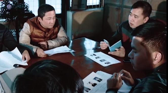 Do thi thể đã phân hủy mạnh và không tìm được thân nhân của người phụ nữ xấu số, cơ quan chức năng tổ chức chôn cất nạn nhân theo quy định. Đồng thời, phát thông tin truy tìm tung tích nạn nhân với các đặc điểm nhận dạng, kèm hình ảnh bộ quần áo, giày của nạn nhân đang mang. Đồng thời, các trinh sát, điều tra viên tỏa đi các hướng để điều tra xem có ai từng dẫn cô gái có nhận dạng tương tự nạn nhân về Hải Hậu không.