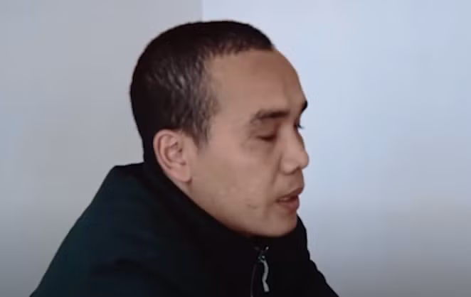 Trong túi xách của chị H. có một điện thoại iPhone 6S màu hồng và một máy tính xách tay hiệu Sony Vaio màu đen, Giang đã lắp sim điện thoại của mình vào điện thoại của chị H. để sử dụng và giấu chiếc máy tính xách tay trên tum mái nhà. Những vật chứng này, cơ quan chức năng đã thu giữ ngay trong ngày khám nhà Giang.