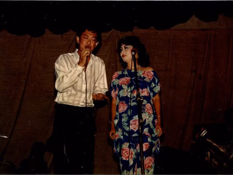 Vợ chồng Chánh Tín thi thoảng vẫn có những buổi biểu diễn cùng nhau.