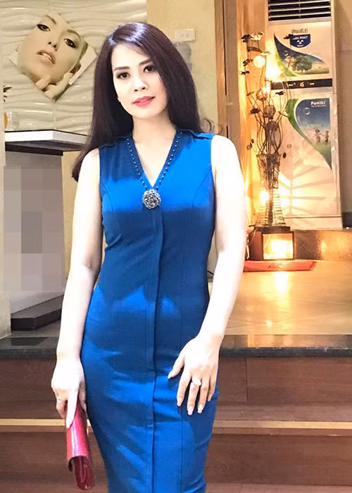 Là bạn gái hiện tại của nghệ sĩ Chí Trung, Ý Lan nhận được sự chú ý của nhiều khán giả.