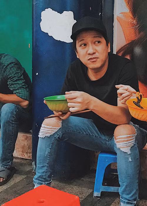  Trường Giang được xem là nam danh hài giản dị nhất nhì showbiz Việt.