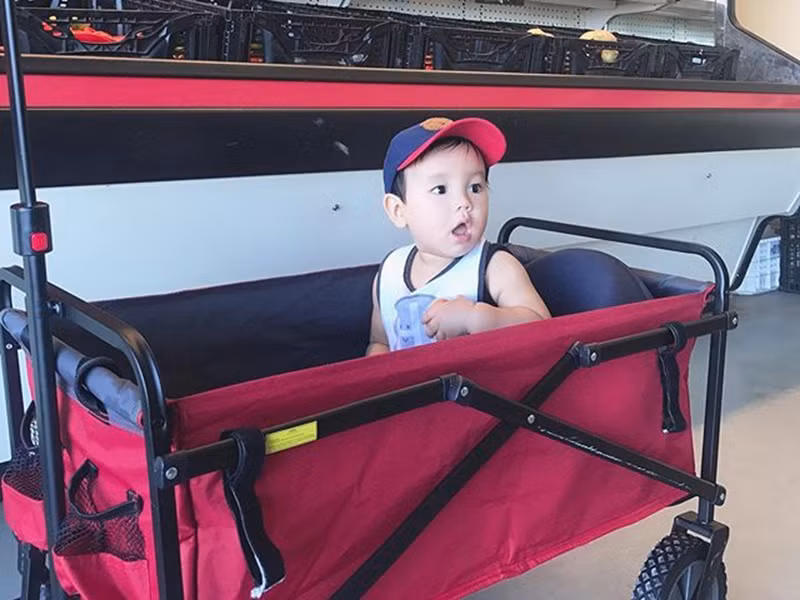 Phạm Hương và bạn trai hiện tại có một cậu con trai chung tên Maximus chào đời vào tháng 12/2018.