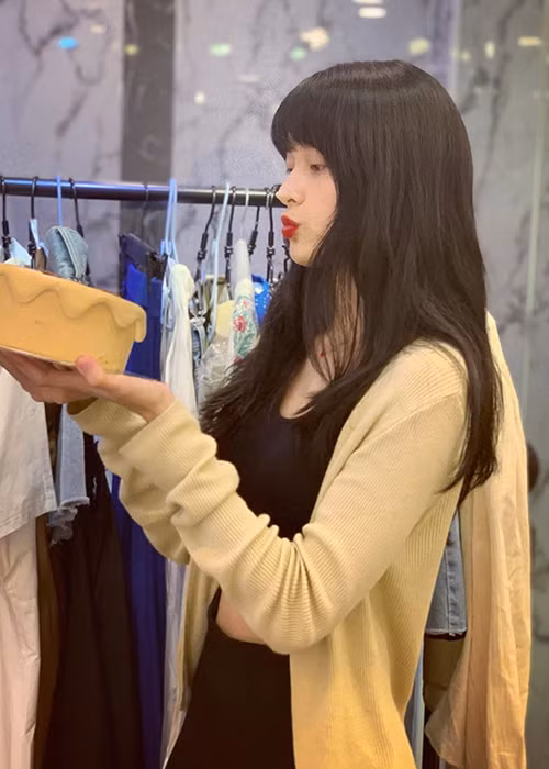 Tình cũ Cường Đô la hiện tại đã sử dụng mạng xã hội trở lại.