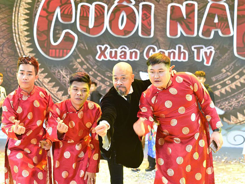 NTK Đức Hùng chia sẻ loạt khoảnh khắc nhí nhảnh của dàn nghệ sĩ tham gia Gặp nhau cuối năm 2020.