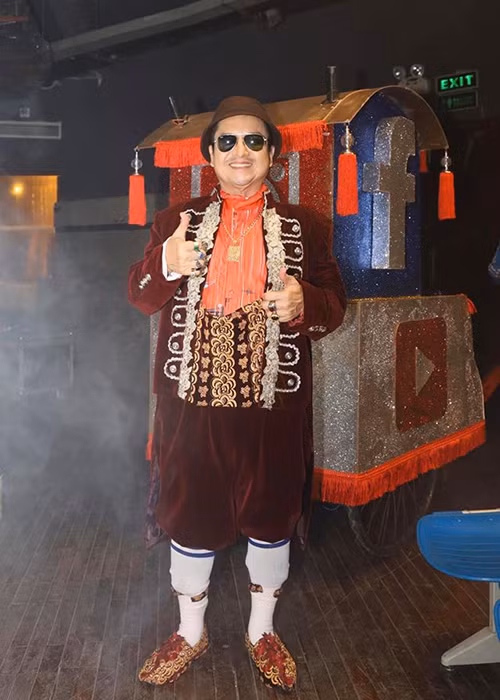 Tạo hình của nghệ sĩ Chí Trung trong chương trình thay thế Táo quân.