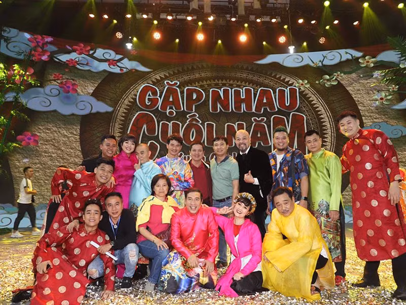 Gặp nhau cuối năm Xuân Canh Tý 2020 lên sóng vào 20h đêm 30 Tết, tức ngày 24/1, có thời lượng 120 phút.