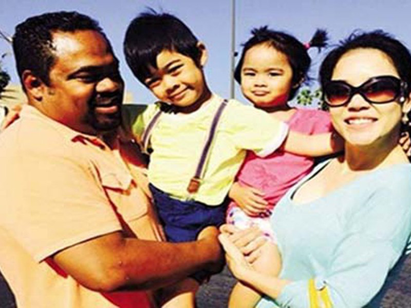 Dũng Taylor còn tặng Thu Phương những món quà đắt tiền như xế sang tiền tỷ và các túi xách hàng hiệu.