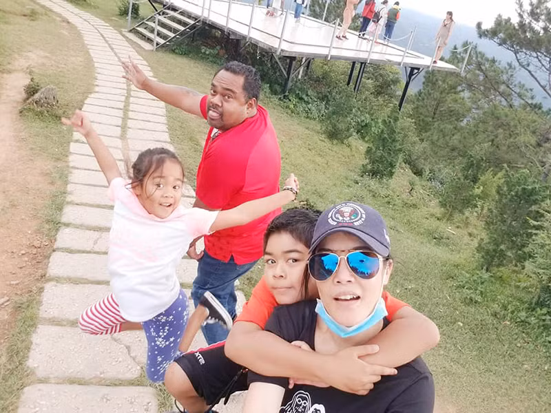 Thu Phương và Dũng Taylor có hai người con chung: cậu con trai Gia Bảo kháu khỉnh và cô con gái Thanh Thủy xinh xắn, dễ thương.