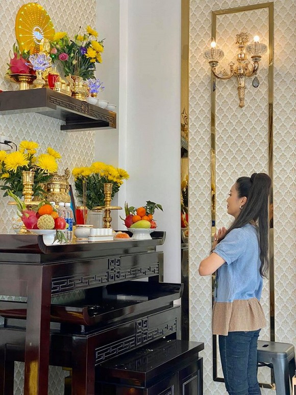 Dien vien Trinh Kim Chi lam le cung khi ve o biet thu 200 m2-Hinh-6