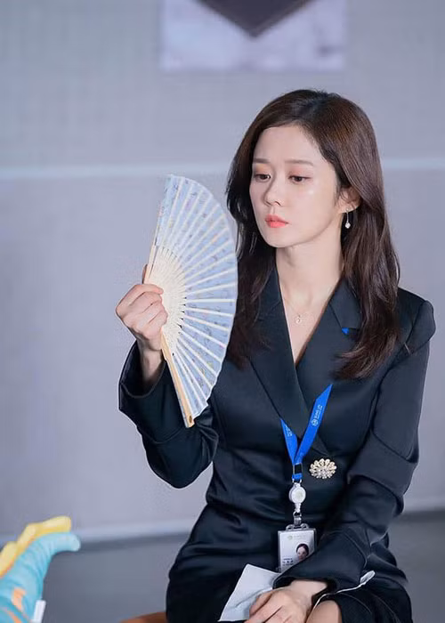Dù sắp bước sang 40 nhưng Jang Nara vẫn còn độc thân.