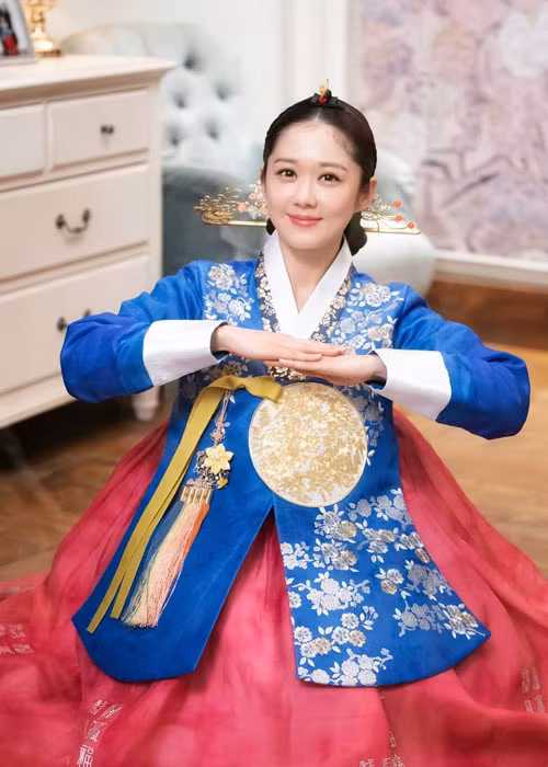 Nữ diễn viên thừa nhận từ lâu cô không hò hẹn với bất kỳ ai. Tuy nhiên, Jang Nara thấy rằng cuộc sống hiện tại của cô rất tốt đẹp.