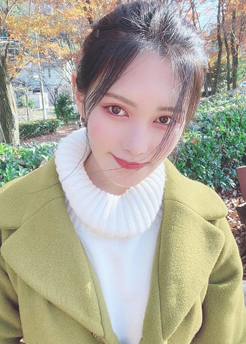 Rio đốn tim người hâm mộ bởi nhan sắc đời thường xinh đẹp.