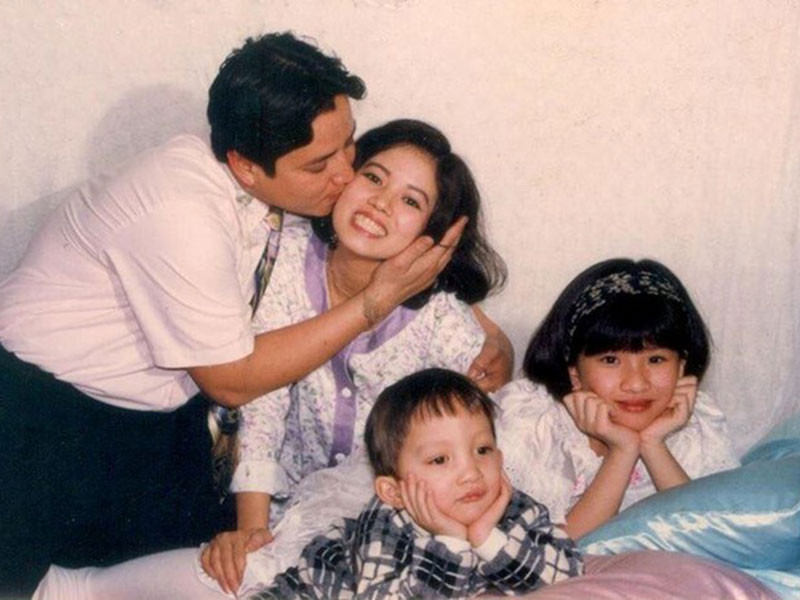 Dù cuộc sống của cặp đôi nghệ sĩ có chật vật nhưng tiếng cười đầy ắp trong ngôi nhà nhỏ. Ngoài ra, hạnh phúc thêm viên mãn khi con gái và con trai của Chí Trung và Ngọc Huyền chào đời.