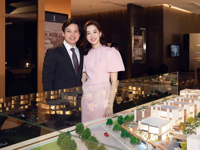 Giống Hà Tăng, Hoa hậu Đặng Thu Thảo không chọn ánh hào quang mà kết hôn rồi lui về ở ẩn.