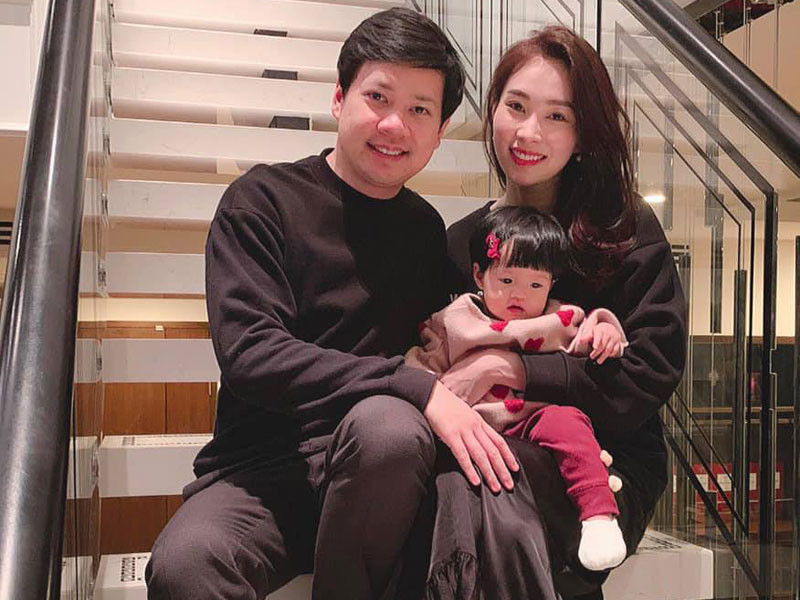 Tổ ấm hạnh phúc của "thần tiên tỷ tỷ" Việt Nam khiến bao người phải ghen tỵ.