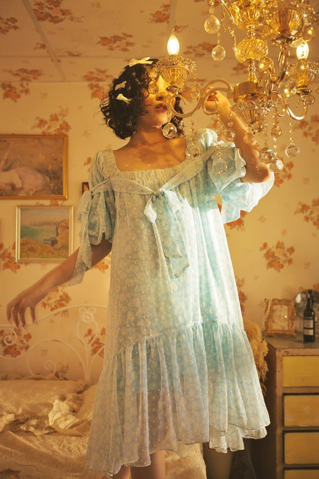 Co giao Hong “Mat Biec” lot xac cuc ky goi cam khien Ngan tiec nuoi-Hinh-10