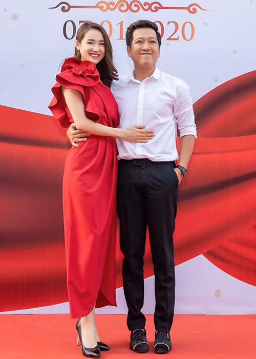 Gần đây, khi phim của Trường Giang chuẩn bị ra rạp, Nhã Phương không ít lần chia sẻ về dự án của chồng trên trang cá nhân.