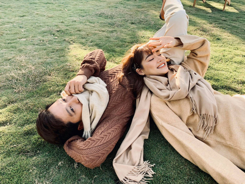 "Chưa bao giờ mẹ mong chờ đứa con tinh thần của ba lớn như lần này, có lẽ mẹ cảm thấy đứa con này phù hợp với ba ở giai đoạn hiện tại, nhiều cảm xúc hơn, chân thành hơn và còn nhiều điều hơn thế nữa. Chắc chắn sẽ là một Trường Giang rất khác", Nhã Phương ủng hộ phim của Trường Giang.