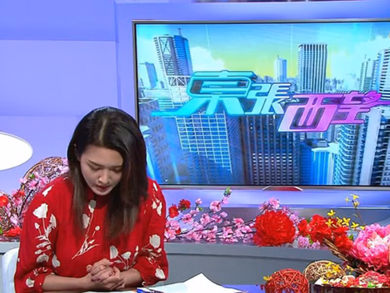 Trước sự bức xúc của công chúng, Đình Hân phải cúi đầu xin lỗi đồng thời phân trần rằng, cô đã không lường trước số lượng người mua lại lớn như vậy trong khi hàng khan hiếm do thiếu nhân lực ngày lễ.