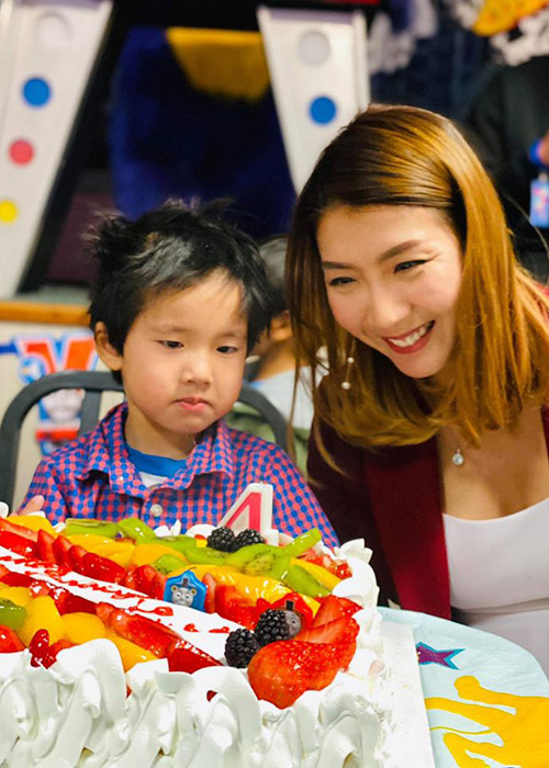 Trong sinh nhật con trai Ngọc Quyên vừa qua, chồng cũ của nữ người mẫu vắng mặt khiến nhiều người thắc mắc.