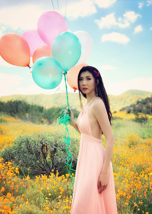 Trải qua cuộc hôn nhân đổ vỡ trên đất Mỹ, Ngọc Quyên không chỉ cân bằng lại cuộc sống mà nhan sắc của cô còn ngày càng mặn mà.