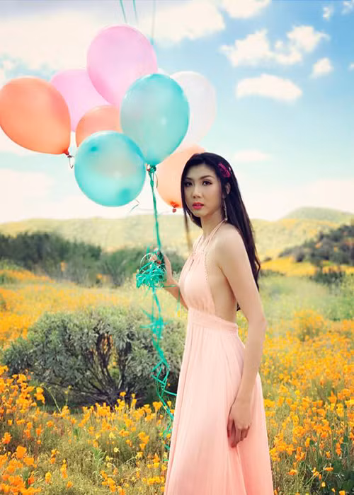 Trải qua cuộc hôn nhân đổ vỡ trên đất Mỹ, Ngọc Quyên không chỉ cân bằng lại cuộc sống mà nhan sắc của cô còn ngày càng mặn mà.