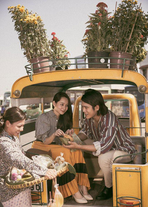 Sao Viet ron rang tung MV Tet 2020: Dam Vinh Hung choi lon, co thang?-Hinh-2