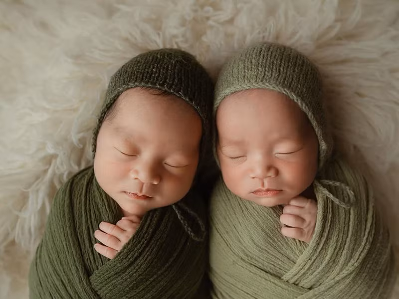 Thành Trung cho biết, anh đặt tên bé Goku là Chính Nhân với ý nghĩa “Chính nhân thì quân tử” còn bé út Daino là Hiếu Nhân vì “Hiếu nhân thì thành người”.