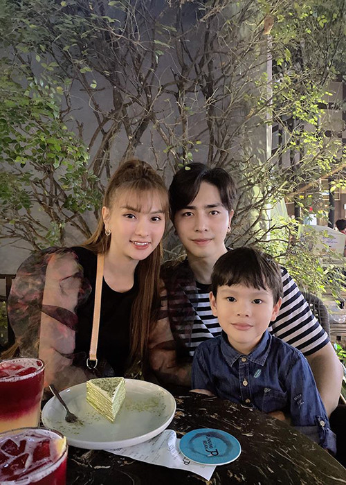 Thu Thủy chia sẻ, trải qua scandal, cô càng yêu thương gia đình mình nhiều hơn.