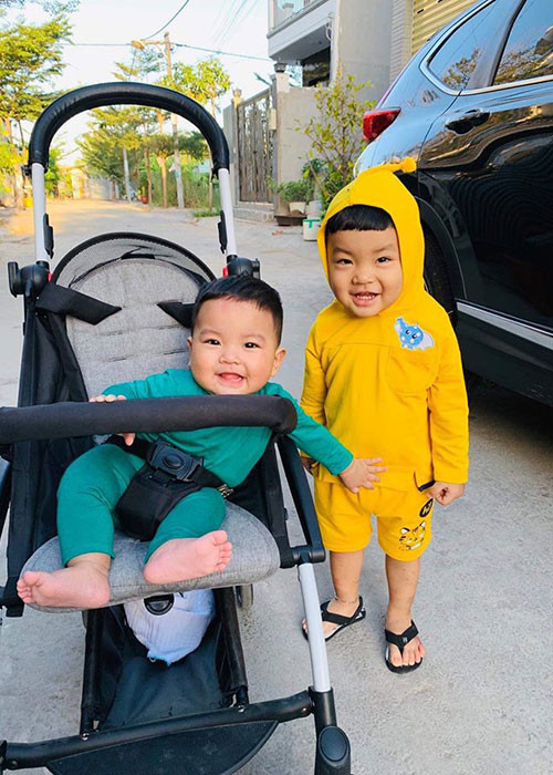 Vì các con còn nhỏ nên Hải Băng đón năm mới tại nhà.