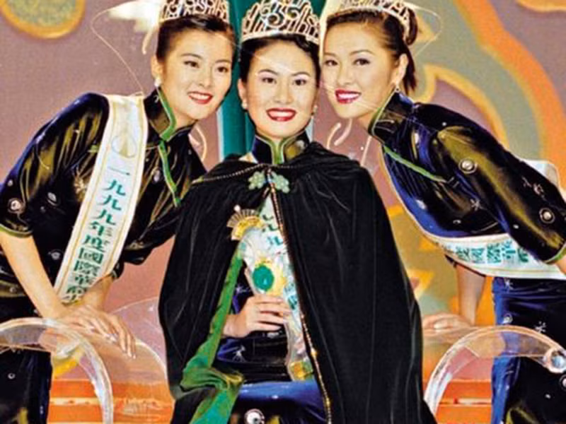 Với danh hiệu á hậu 2, Diệp Tuyền tham gia cuộc thi Hoa hậu Hoa kiều Quốc tế và bất ngờ đoạt vương miện. Từ đó, cô bước chân vào làng giải trí. Ảnh: Khám phá