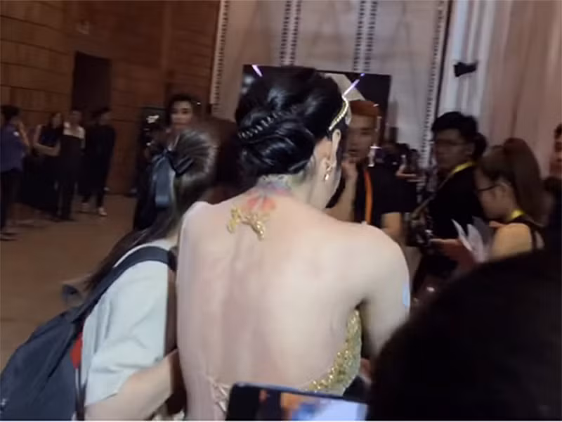 Hiện tại, sức khỏe của Elly Trần đã ổn. Tuy nhiên, sau sự cố, cô đăng tải những status tâm trạng giống như trước đó. Ảnh: Ngôi sao