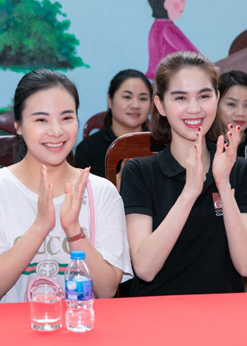 Ồn ào bảo trợ cho cuộc thi hoa hậu "chui" dường như không khiến Ngọc Trinh lo lắng.