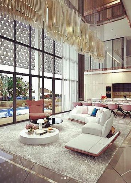 Mọi đồ đạc trong nhà đều được "nữ hoàng nội y" đặt mua từ nước ngoài.