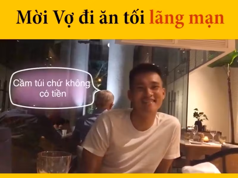 Trong một lần đi ăn tối ở nhà hàng 5 sao, Công Vinh không mang theo tiền mặt và nhờ Thủy Tiên thanh toán. Ngay lập tức, nữ ca sĩ "cà khịa" chồng rằng, ai mời người đó trả tiền còn Công Vinh đáp lại: "Anh mời nhưng mà em trả".