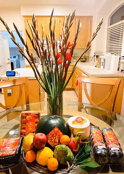 Giọng ca "Búp bê không tình yêu" khoe thành quả trang trí nhà cửa.