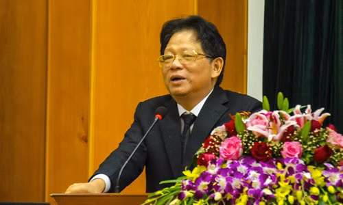 Bi to ‘xu’ thuong doi tuyen nu, ong chu Hoa chat Duc Giang noi gi?