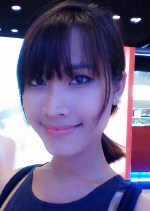 Sau khi bị loại khỏi Vietnam Idol, Hoài Sa tiêm hormone nữ để chuyển đổi giới tính.