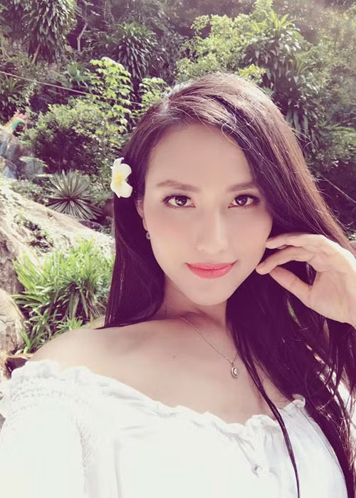 Người hâm mộ Hoài Sa đặt kỳ vọng cô sẽ tiếp nối thành tích của Hương Giang Idol.